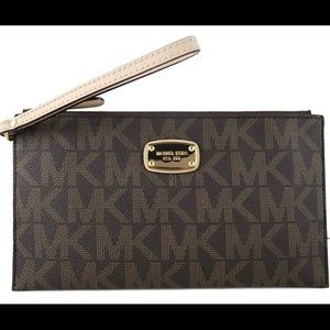 Michael Kors lg zip clutch
